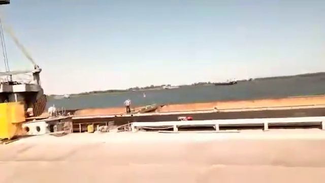 погрузка в порту , Туркмения смотреть онлайн