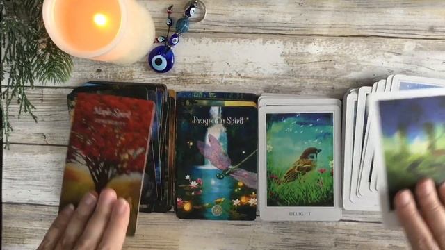 Comparing Denise Linn Decks смотреть онлайн