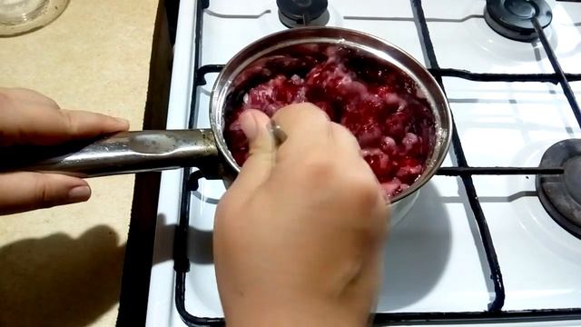 Начинка из вишни. Для вареников, пирожков и пирогов. смотреть онлайн