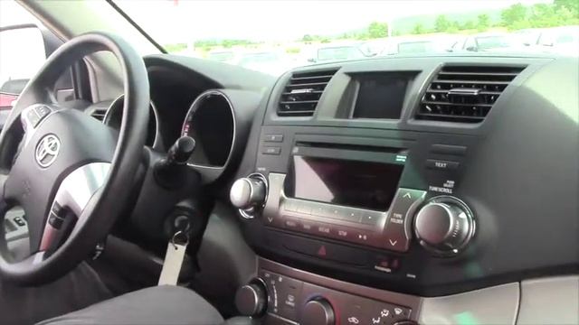 2014 Toyota RAV4 and 2011 Certified Toyota Highlander for Andreas from Wade смотреть онлайн
