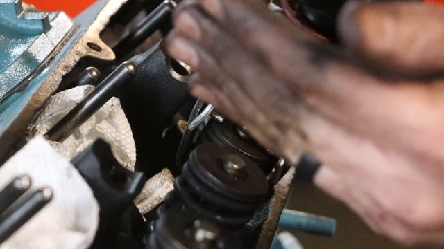 ABANDONED Big Block Dodge Truck Returned To Its Former Glory: Will It Run? Part 1 смотреть онлайн
