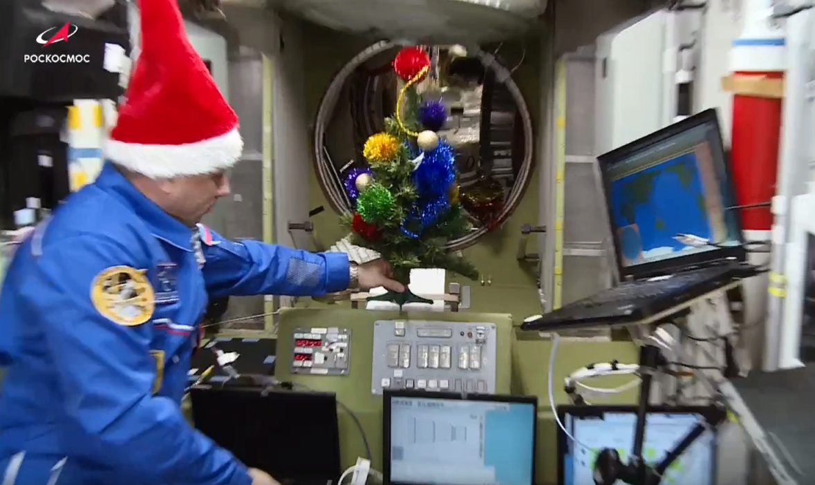 Новый год космический: как отмечают праздник на орбите? смотреть онлайн