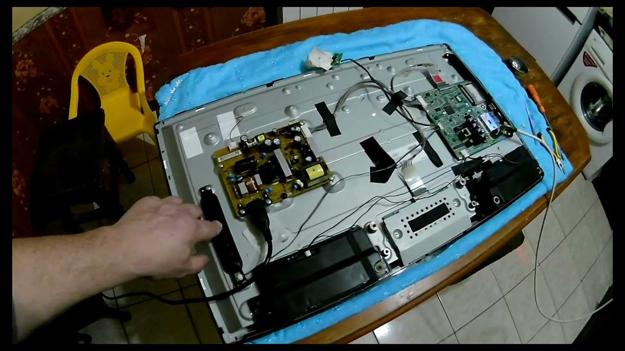 Купил ещё один, такой же телик на АВИТО. смотреть онлайн