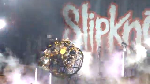 Joey Jordison's Drum Set 90 degrees! смотреть онлайн