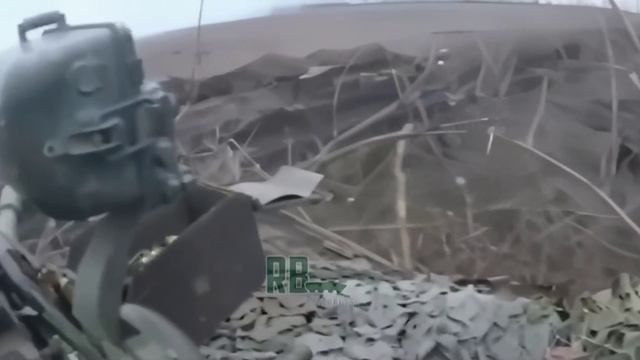 Российский танк на позиции ВСУ, под Червонопоповкой. смотреть онлайн