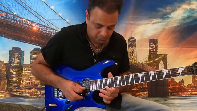 SHOW MUST GO ON - Instrumental Guitar Solo Cover by Joe Amir смотреть онлайн