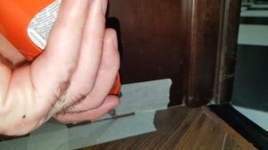 Как быстро своими руками убрать щели между ламинатом и плинтусами. Домашние заметки.