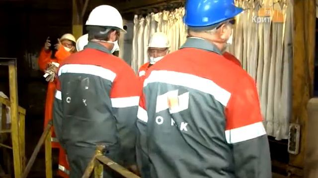 Специалисты ПНИПУ посетили ферросплавный цех АО "ЧМЗ". смотреть онлайн