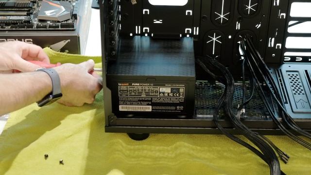 Ryzen 2700X Gaming PC Unboxing & Build (Thermaltake X31, Gigabyte X470 Ultra Gaming) смотреть онлайн