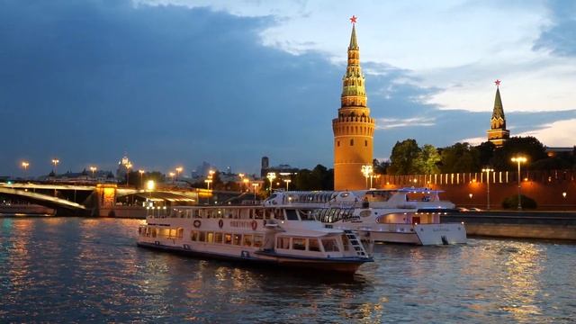 Ночная видеосъёмка в 4К. Panasonic Lumix DC-G90 смотреть онлайн