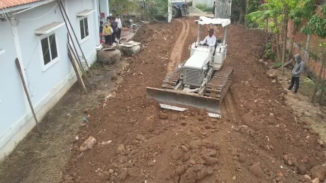 Special Technique Small Project Operator Bulldozer Pushing Clearing Land &Mini Dump Truck Unloading смотреть онлайн