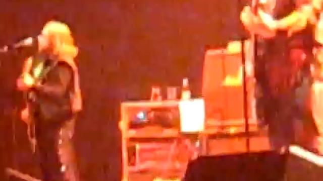 Los Bastardos Finlandeses "Blitzkrieg Bop" смотреть онлайн