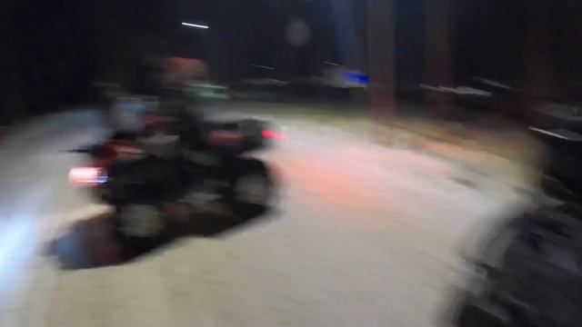 Нас приняли?! Погоня охранников на снегоходе за квадроциклами смотреть онлайн