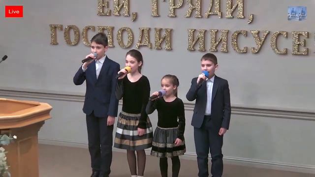 "Щасливе дитинство - як мама й тато є" -Семья Гипский смотреть онлайн