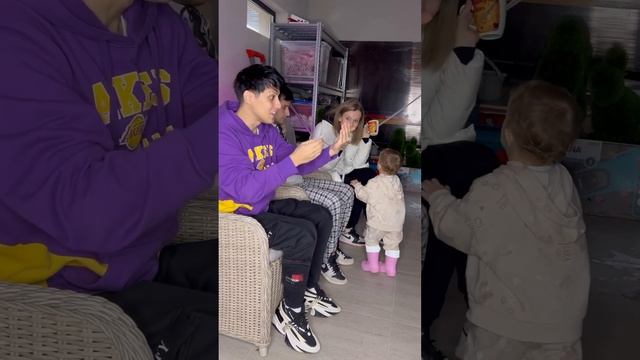 Как вам фокус? У Хабиба вышла новая песня #хабибка #shots #фокус смотреть онлайн