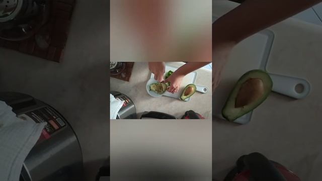 Как вкусно приготовить авокадо ?. смотреть онлайн