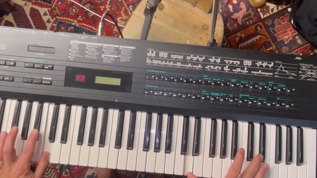 Yamaha DX7s Performance Patches - all sounds very little talking FM Synth beauty смотреть онлайн