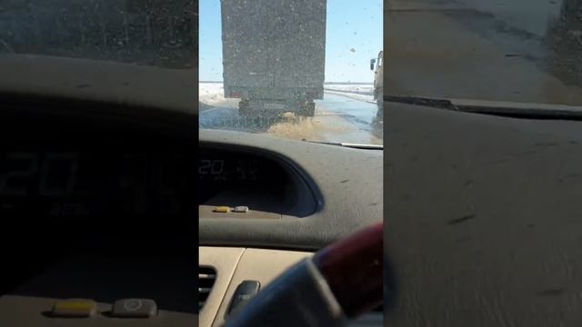 Зимняя переправа река Лена, Якутск - Нижний Бестях смотреть онлайн