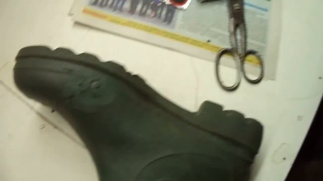 Как заклеить резиновые сапоги своими руками) смотреть онлайн