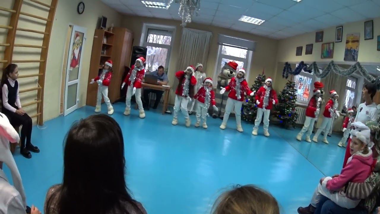 С Новым годом смотреть онлайн