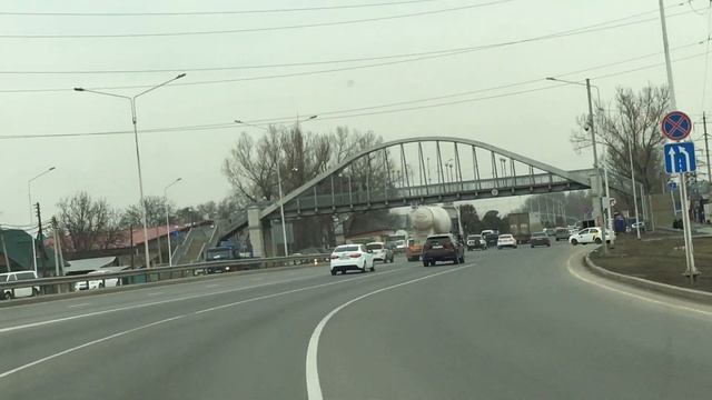 Kazakhstan. Almaty. The roads . Алматы. Дороги нашего города во время карантина. смотреть онлайн