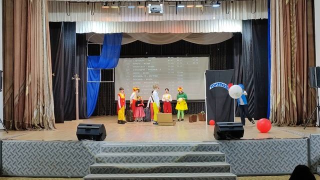 "Кавардак. Чемодан. Вокзал." - театральная клоунада театра-студии "Коктейль", ДК им. Горького смотреть онлайн