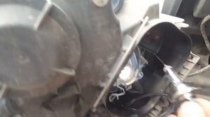 ЗАМЕНА ЛАМПОЧЕК БЛИЖНЕГО СВЕТА И РЕГУЛИРОВКА ФАР НА МЕРСЕДЕСЕ АКТРОС 2019 Г