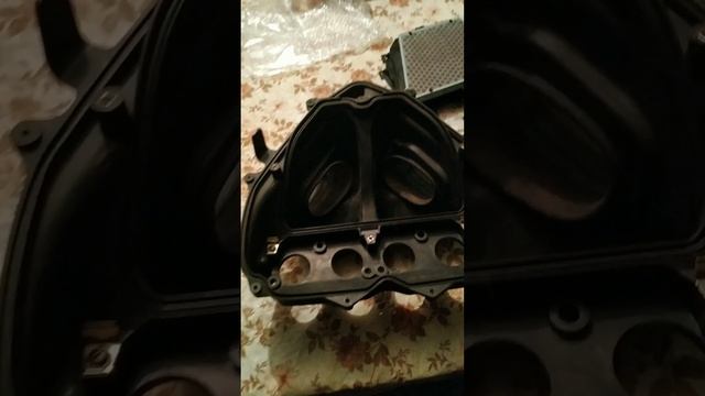 Воздушный фильтр CBR600RR 2003 - 2006 .mp4