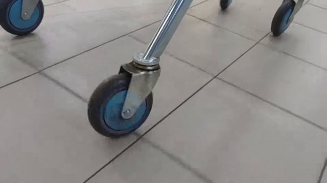О чем думают колеса твоей тележки смотреть онлайн