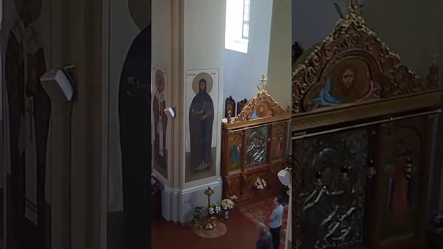 Херувимская песнь . Ляденский Благовещенский монастырь. Съёмка с верхнего клироса смотреть онлайн