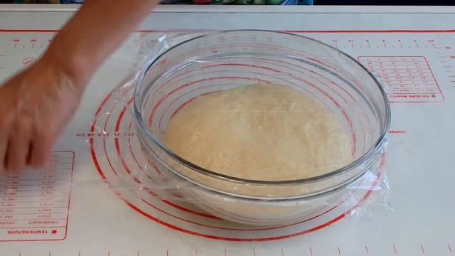 Пышные булочки с вареной сгущенкой. Улетают ещё горячими. смотреть онлайн