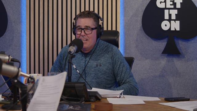 Chris Hansen's Agent Pitches Personal Appearances ft. Kyle Dunnigan смотреть онлайн