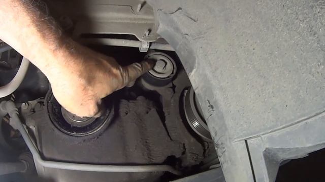 Рено Логан 2010гв. Загнуло клапана.Ремонт. Часть 1. Ремень ГРМ. подробно! Renault Logan. Bent valve смотреть онлайн