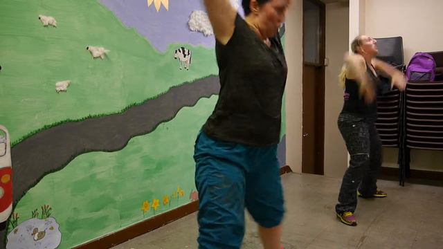 One Way Ticket - Carrie Underwood - Zumba® Cool Down смотреть онлайн