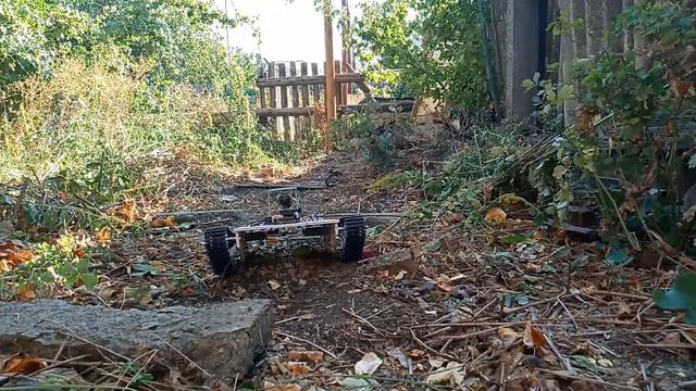 Кольцевая трасса для гонок роботов на время смотреть онлайн