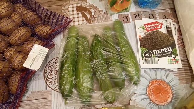 Покупки из магазина Пятёрочка/ подарок из конфет ??? смотреть онлайн