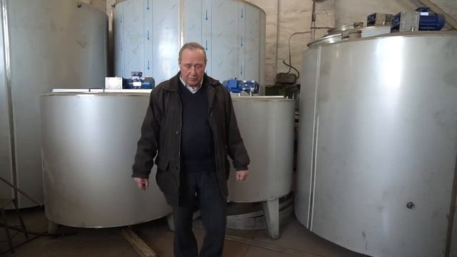 Пищевые Емкости. Резервуары из нержавеющей стали AISI 304 для молочной промышленности смотреть онлайн