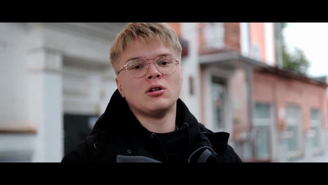 ПОСЛЕ ТОГО, КАК ОН ДОСТАЛ ЭТО, ЛЮДИ НАЧАЛИ СМЕЯТЬСЯ... смотреть онлайн