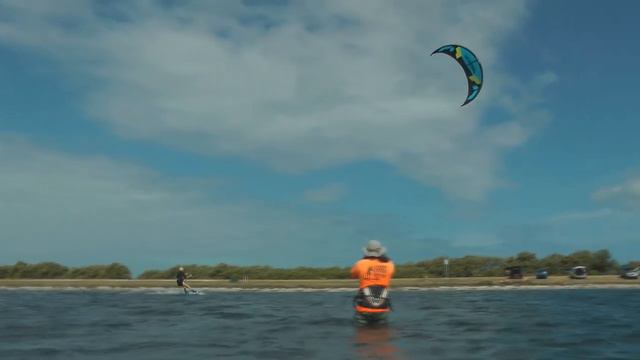 Adrianna R. Kiting East Beach Fort De Soto Park 05-31-2013 смотреть онлайн