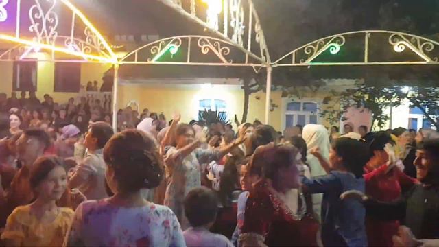 Ана базми девона дар туй Ҷасур мухлиси ашади устод Хайриддини Бозор тамошо кунед ва боз ОБУНА шавед смотреть онлайн