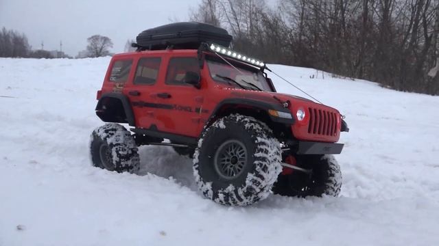 Деньги ВМЕСТО ВОЗДУХА в шинах на Jeep Wrangler ... Проверяем на бездорожье. RC OFFroad 4x4 смотреть онлайн