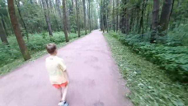 Прогулка в парке "Мещерский". Рубрика: Где погулять в Москве. смотреть онлайн