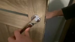 Как сменить замок межкомнатной двери