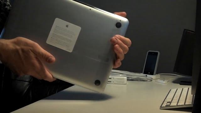 Apple MacBook Unboxing смотреть онлайн