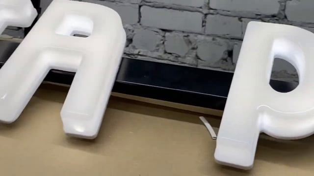 Световые вывески. Световые буквы. Вывески Почта Росси. Хорошие световые вывески. Заказать вывеску смотреть онлайн