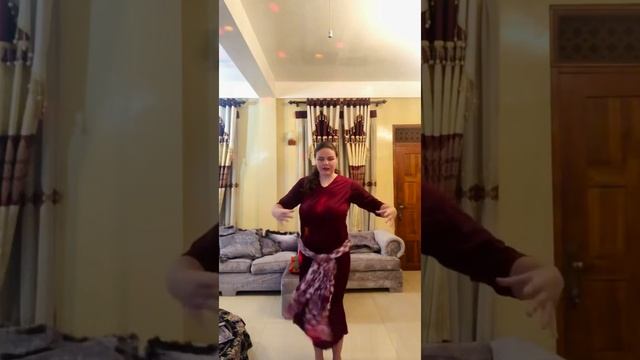 Базовый элемент восточного танца «скрутка» Bellydance lesson смотреть онлайн