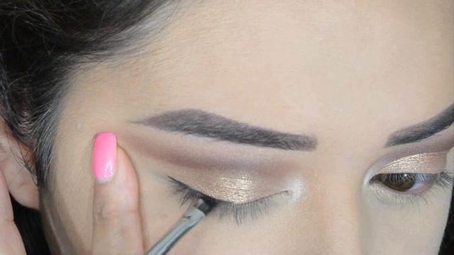 Zendaya Cat Eye Inspired Makeup Tutorial ! смотреть онлайн
