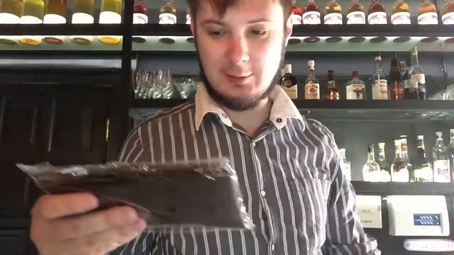 Мужской клатч из коровьей кожи , и обещанный подарок от продавца . Заказывал на Алли экспресс смотреть онлайн