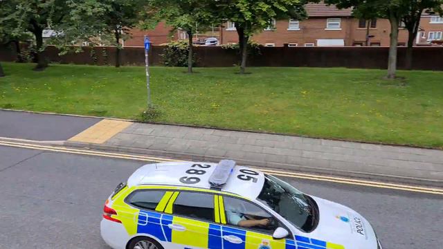 *New* Merseyside Police 2020 Peugeot 308 Estate Responding смотреть онлайн