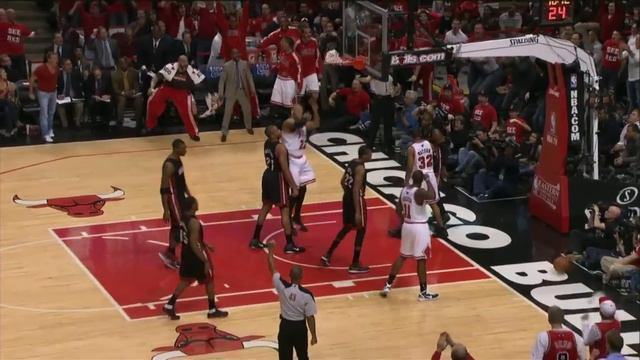 Taj Gibson Poster Dunk/ 1 Handed смотреть онлайн